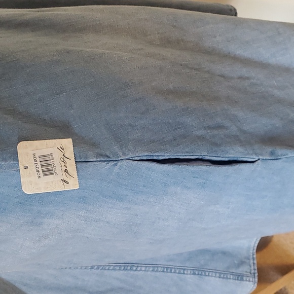 NWT We the Free denim dress. Western accents with silver snap buttons. - Picture 6 of 6